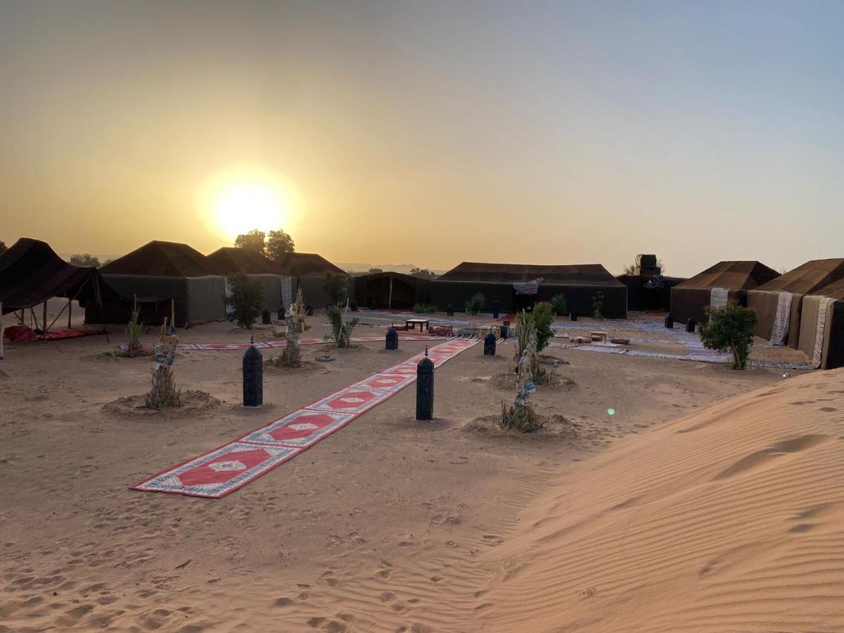 Merzouga Glamping Camp מראה חיצוני תמונה